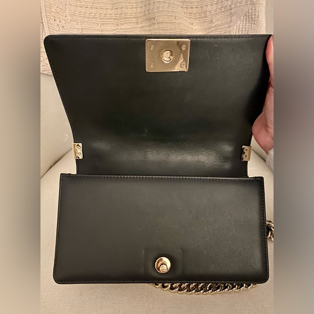 Chanel Classic Flap Black Medium Boy Bag with Top Handle - Picture 14 of 16